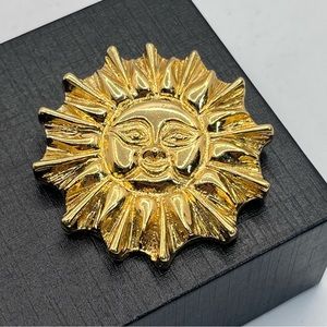 Com Cast Pendant Golden Sun Gold Tone Fashion Jewelry 1.5"